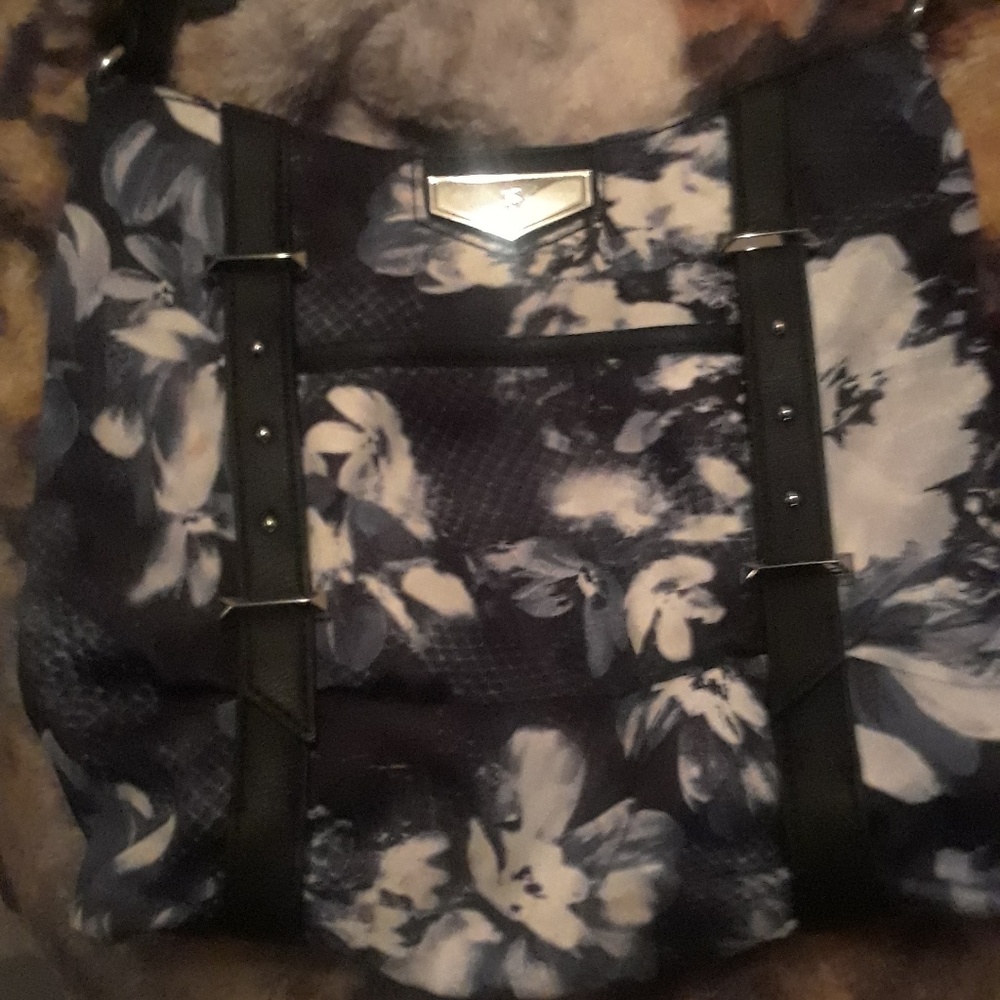 Purse - Picture 2 of 3